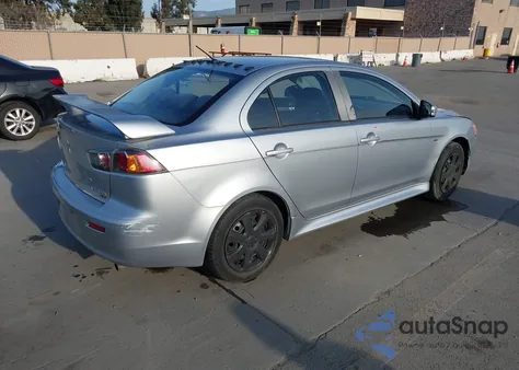 2015 Mitsubishi Lancer Es z USA, uszkodzony, nr VIN JA32U2FU9FU014997